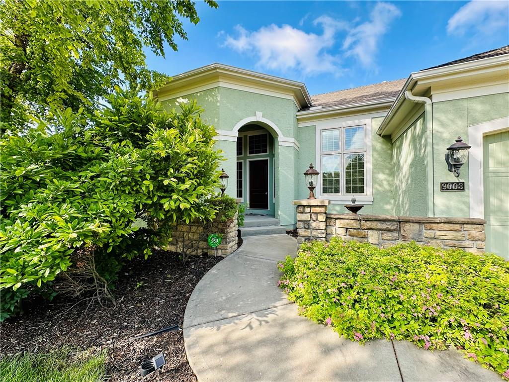 Listing Photo MLS #HMS2568860