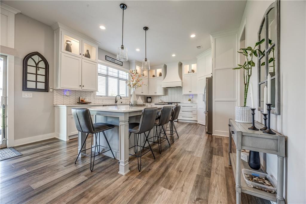 Listing Photo MLS #HMS2568950