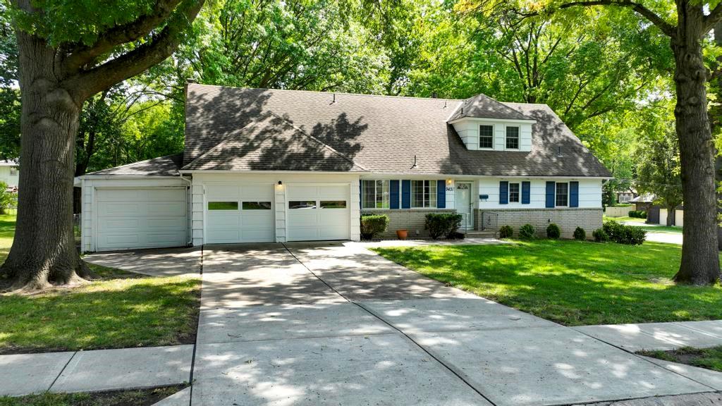 Listing Photo MLS #HMS2568968