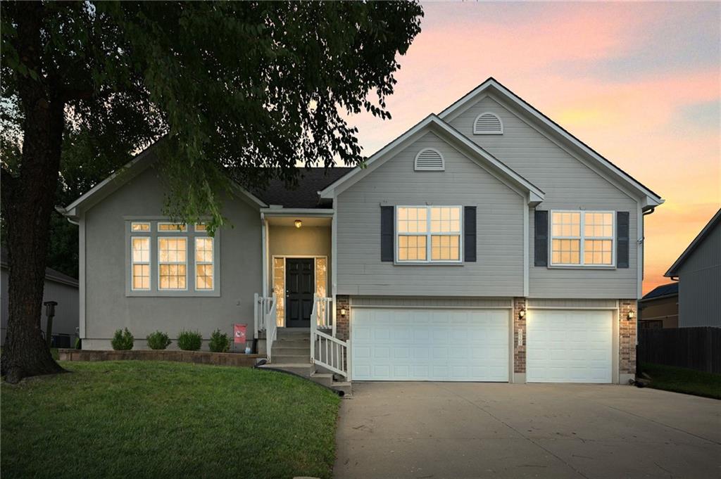 Listing Photo MLS #HMS2568990