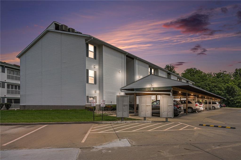 Listing Photo MLS #HMS2569008