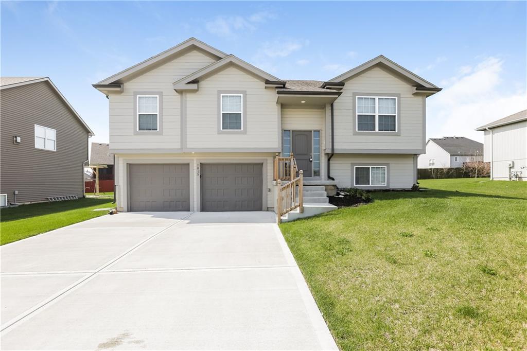 Listing Photo MLS #HMS2569013