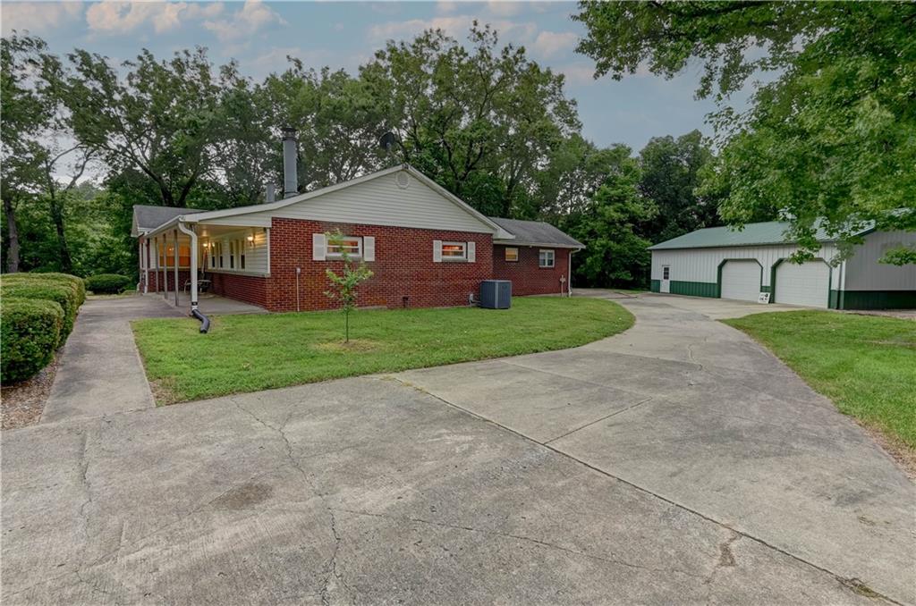 Listing Photo MLS #HMS2569014