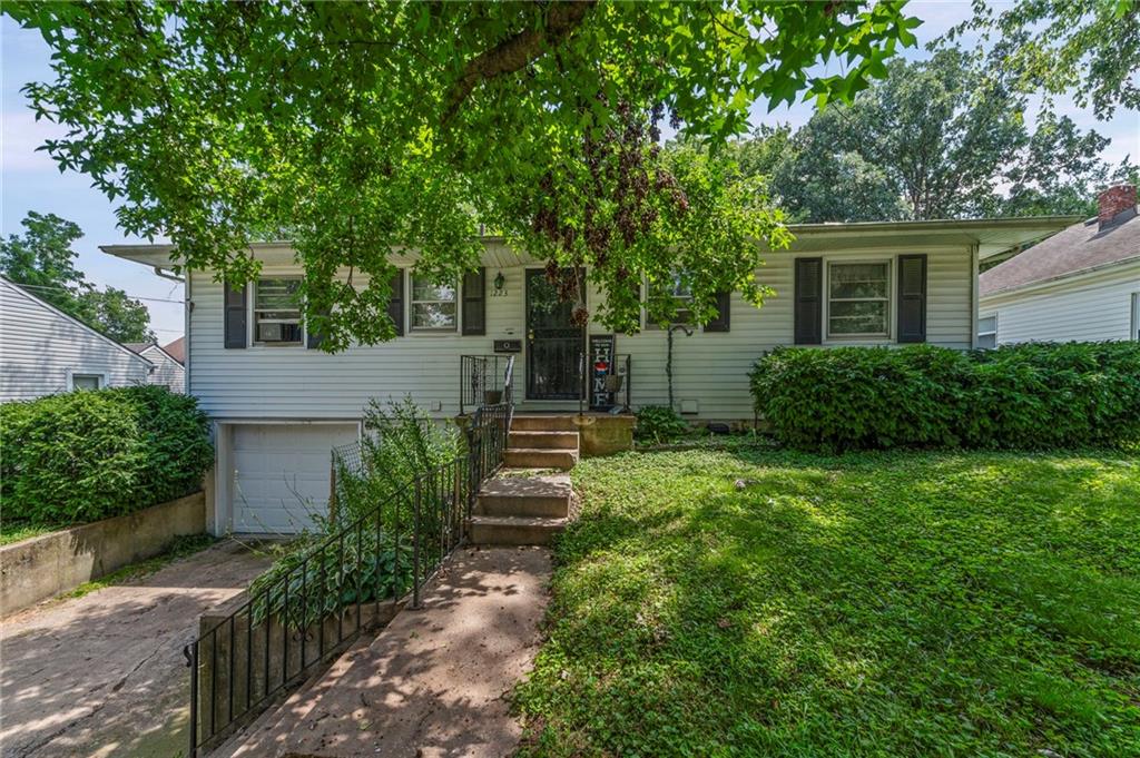 Listing Photo MLS #HMS2569033