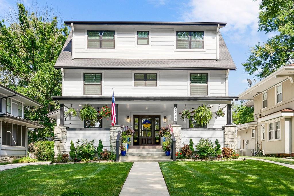 Listing Photo MLS #HMS2569047