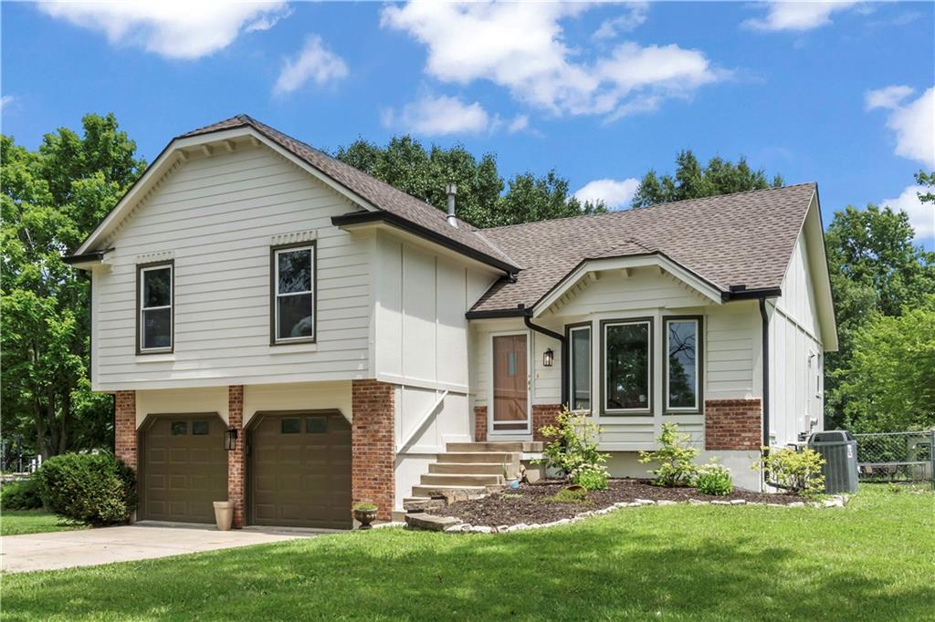 Listing Photo MLS #HMS2569049