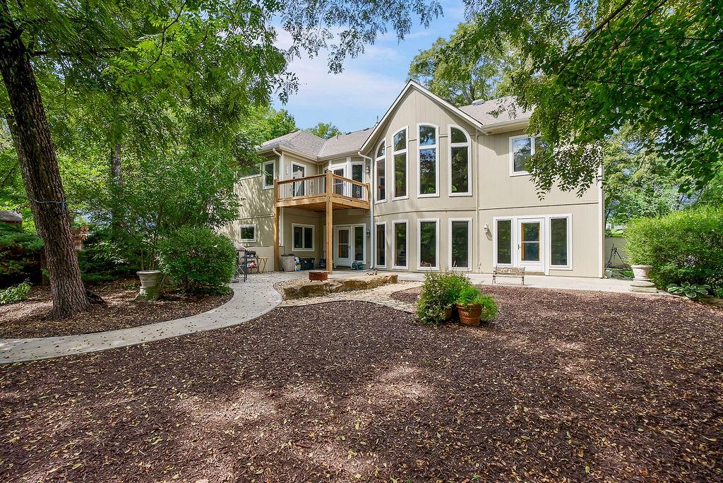 Listing Photo MLS #HMS2569057