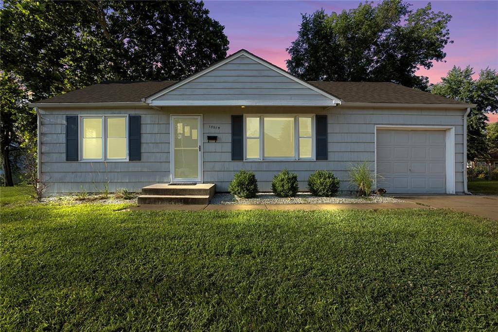 Listing Photo MLS #HMS2569063