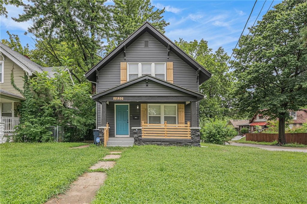 Listing Photo MLS #HMS2569106