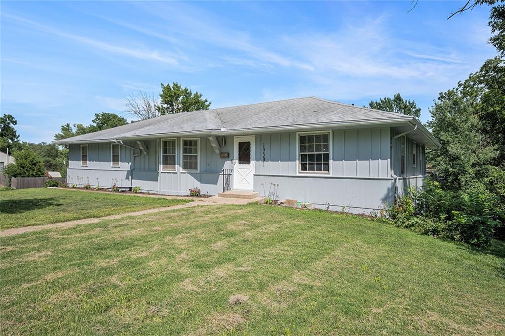 Listing Photo MLS #HMS2569148