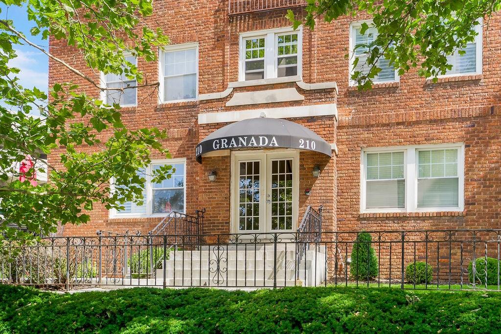 Listing Photo MLS #HMS2569181