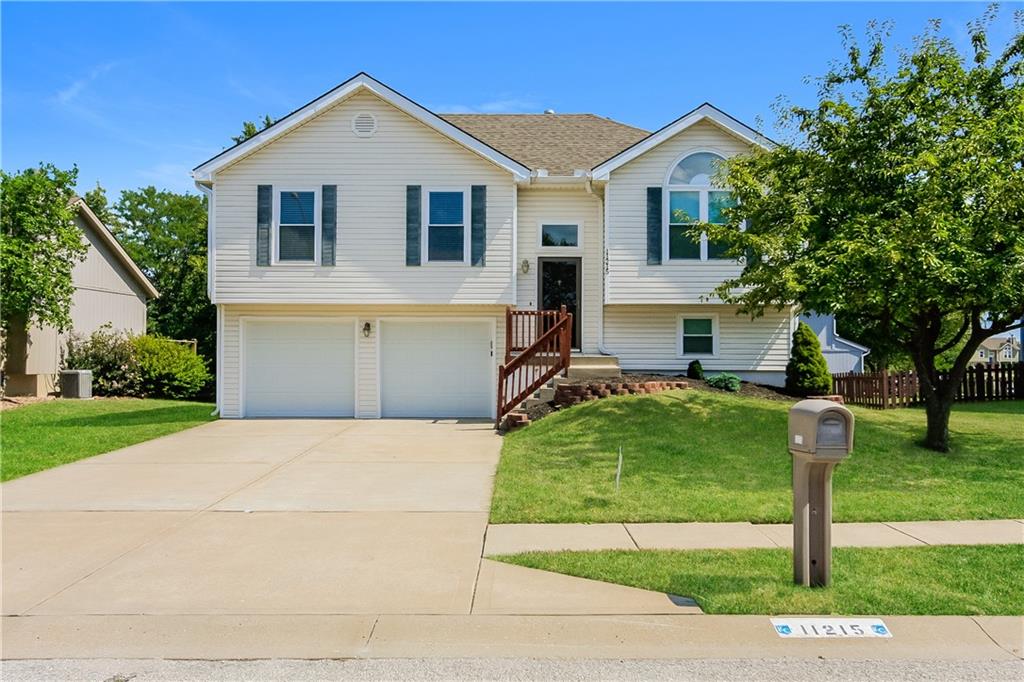 Listing Photo MLS #HMS2569186