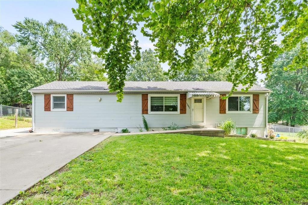 Listing Photo MLS #HMS2569190