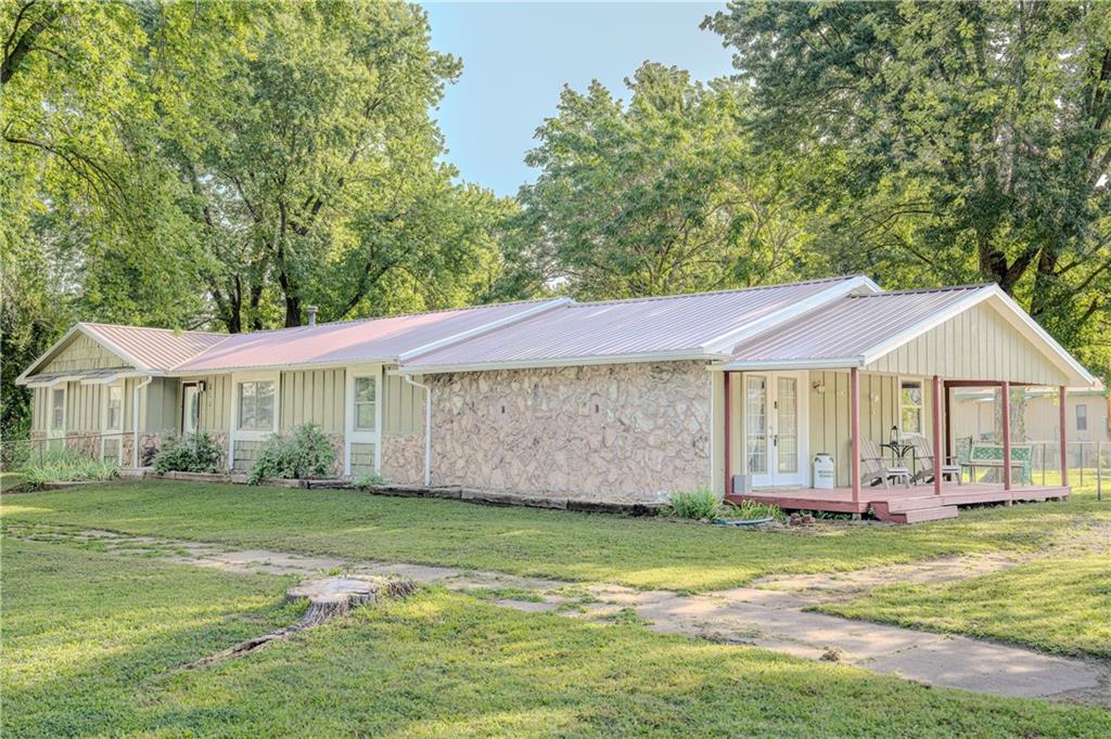 Listing Photo MLS #HMS2569205