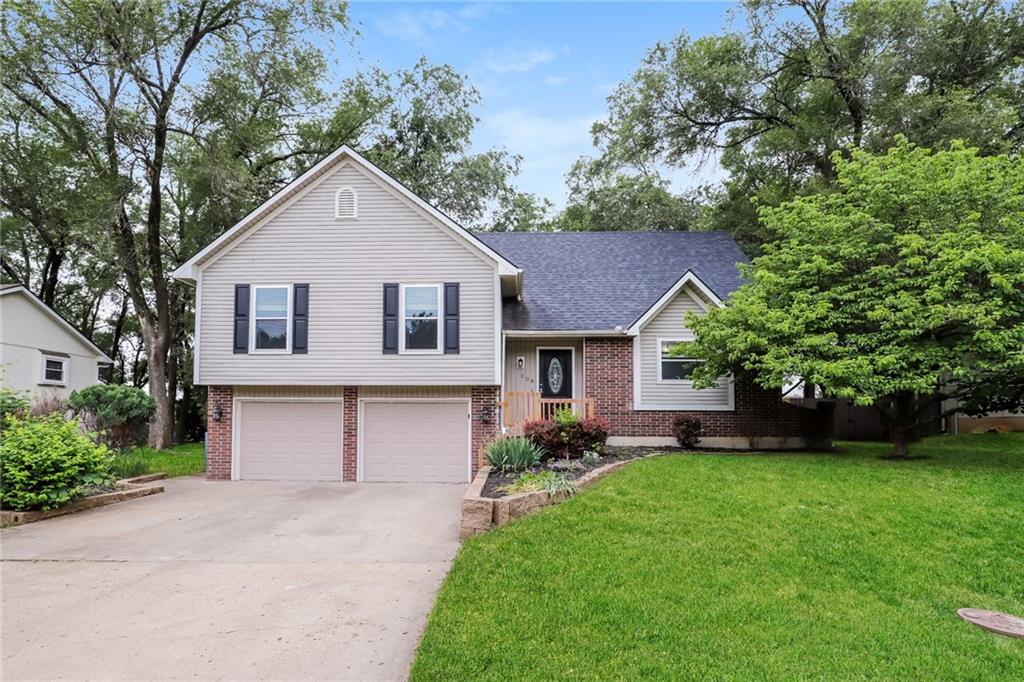 Listing Photo MLS #HMS2569225