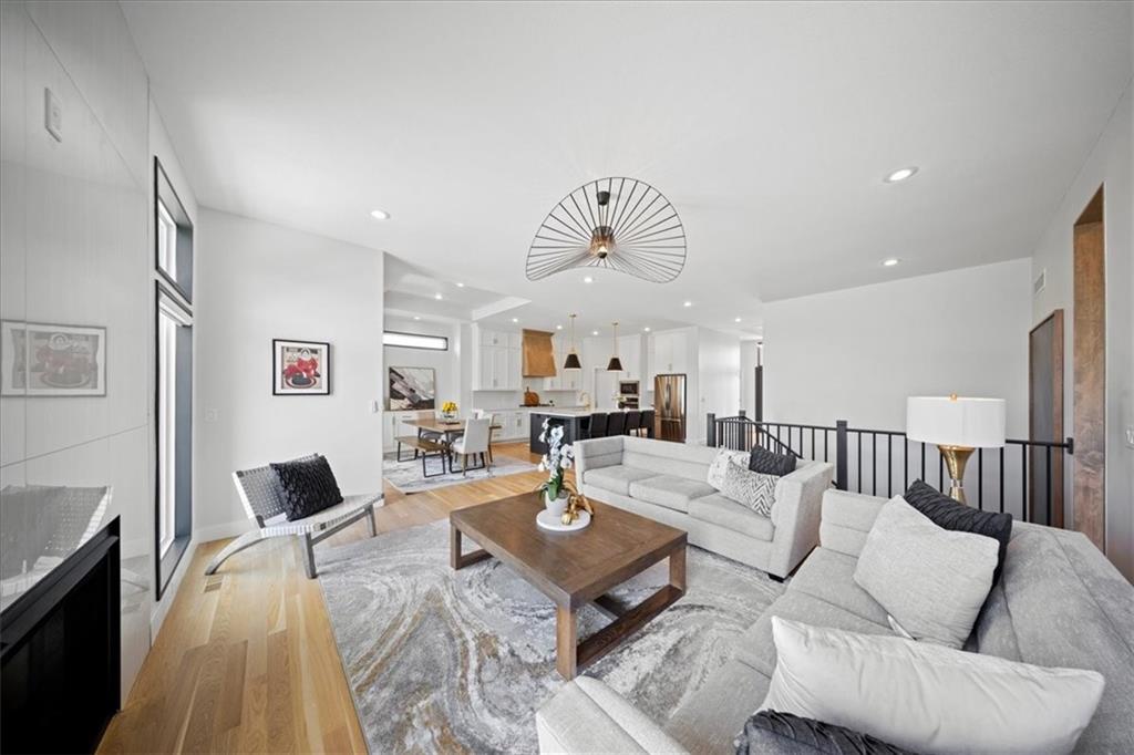 Listing Photo MLS #HMS2569238