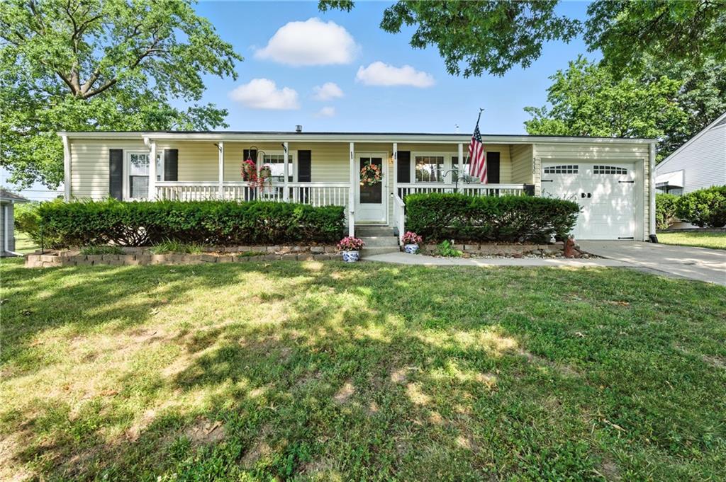 Listing Photo MLS #HMS2569242
