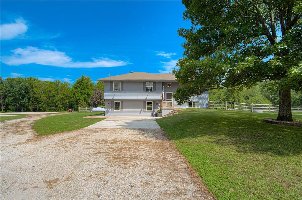 Listing Photo MLS #HMS2569251