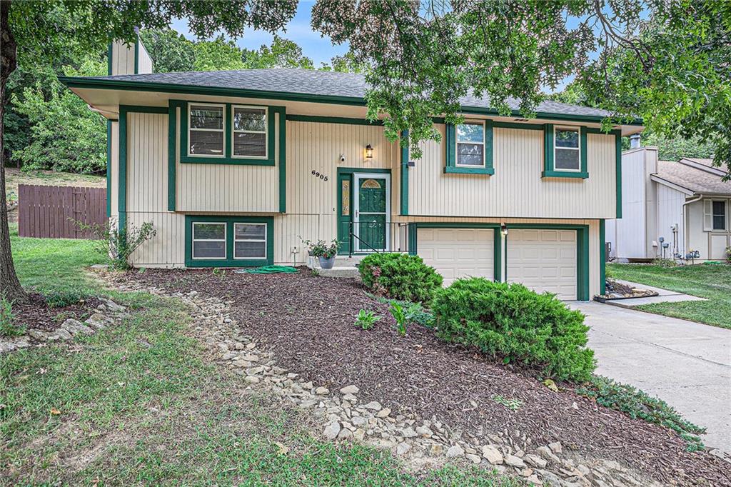 Listing Photo MLS #HMS2569309