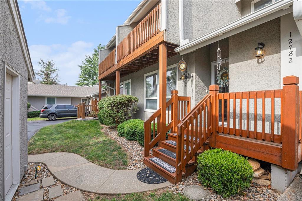 Listing Photo MLS #HMS2569347