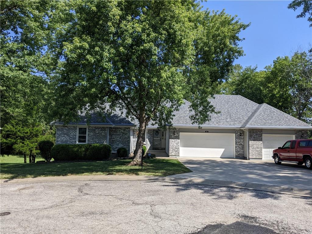 Listing Photo MLS #HMS2569363