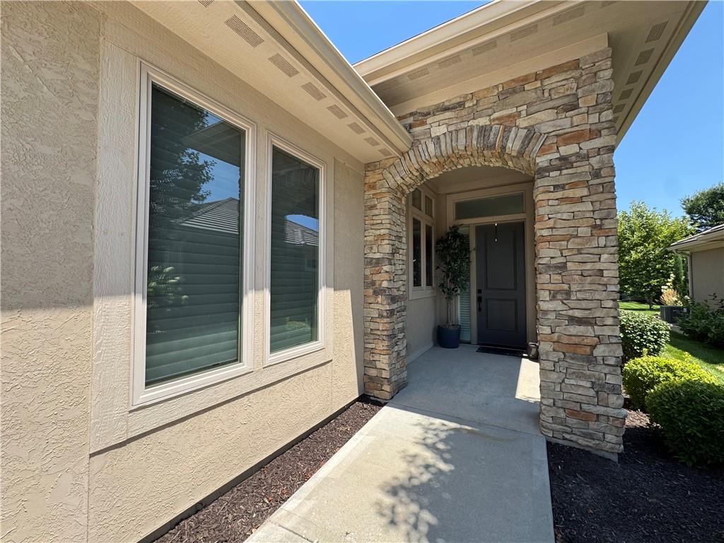 Listing Photo MLS #HMS2569369