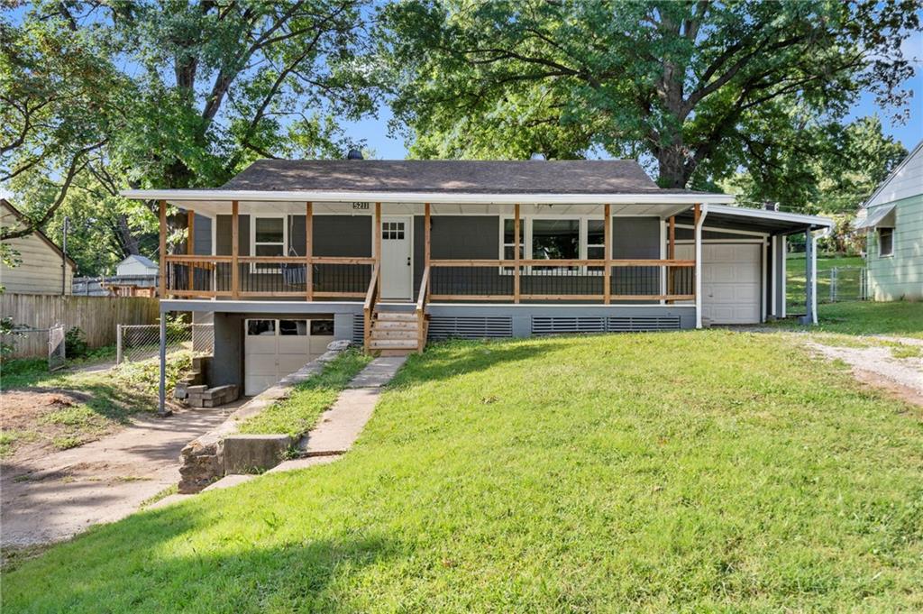 Listing Photo MLS #HMS2569396