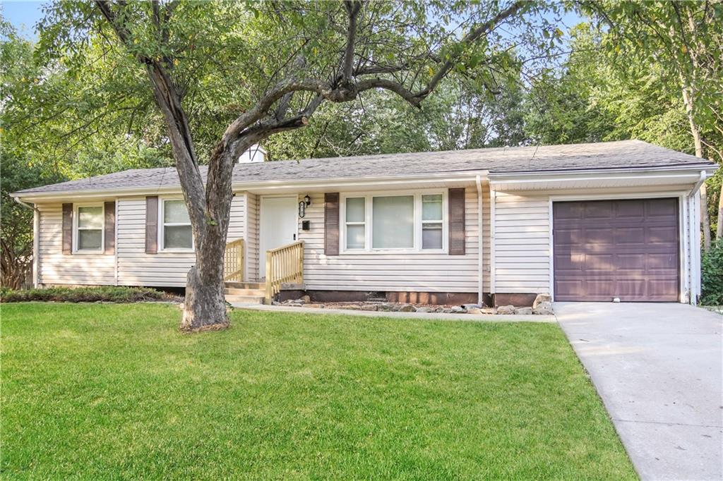 Listing Photo MLS #HMS2569578