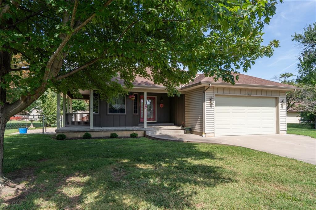 Listing Photo MLS #HMS2569584