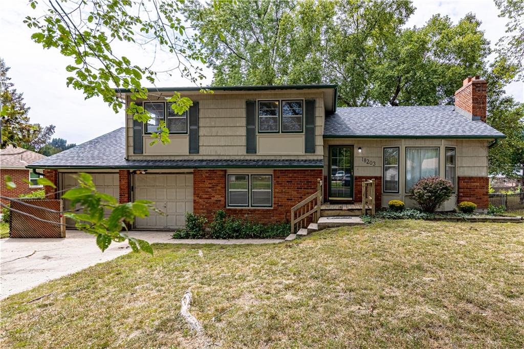 Listing Photo MLS #HMS2569753