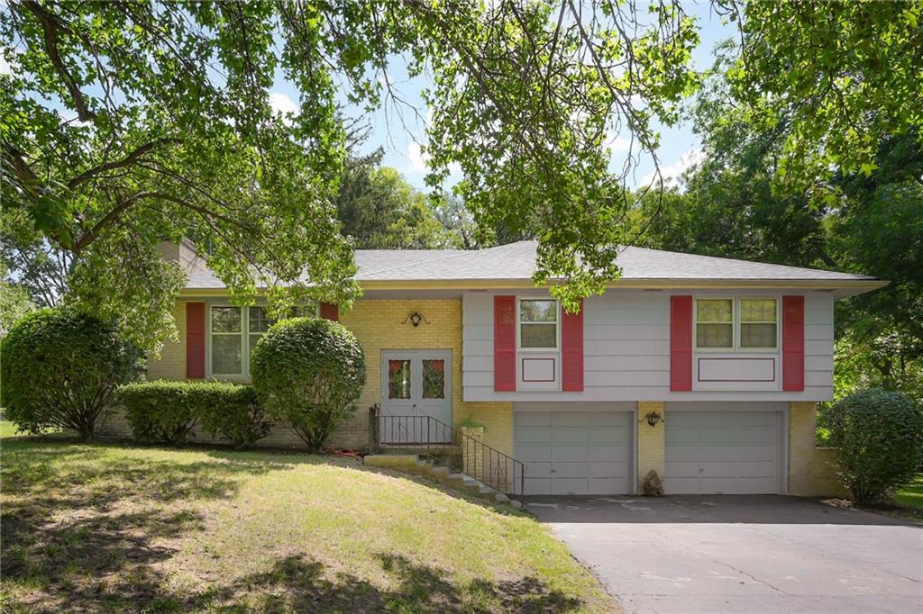 Listing Photo MLS #HMS2569807