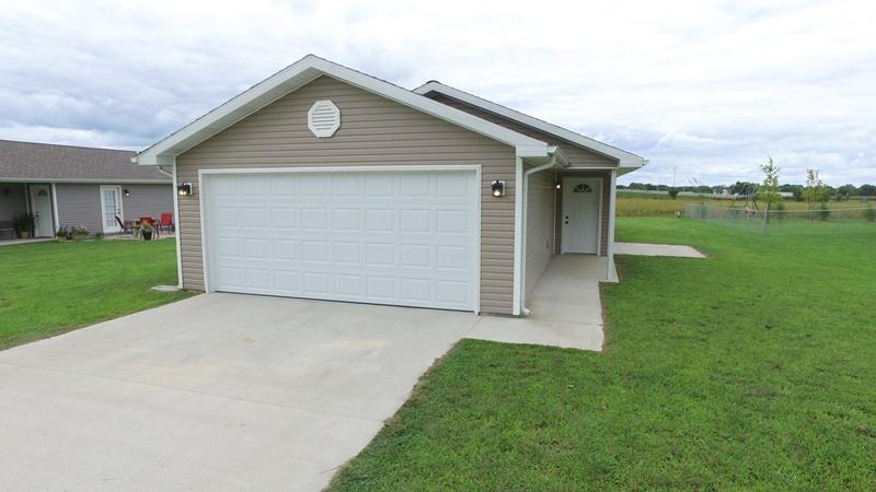 Listing Photo MLS #HMS2569889