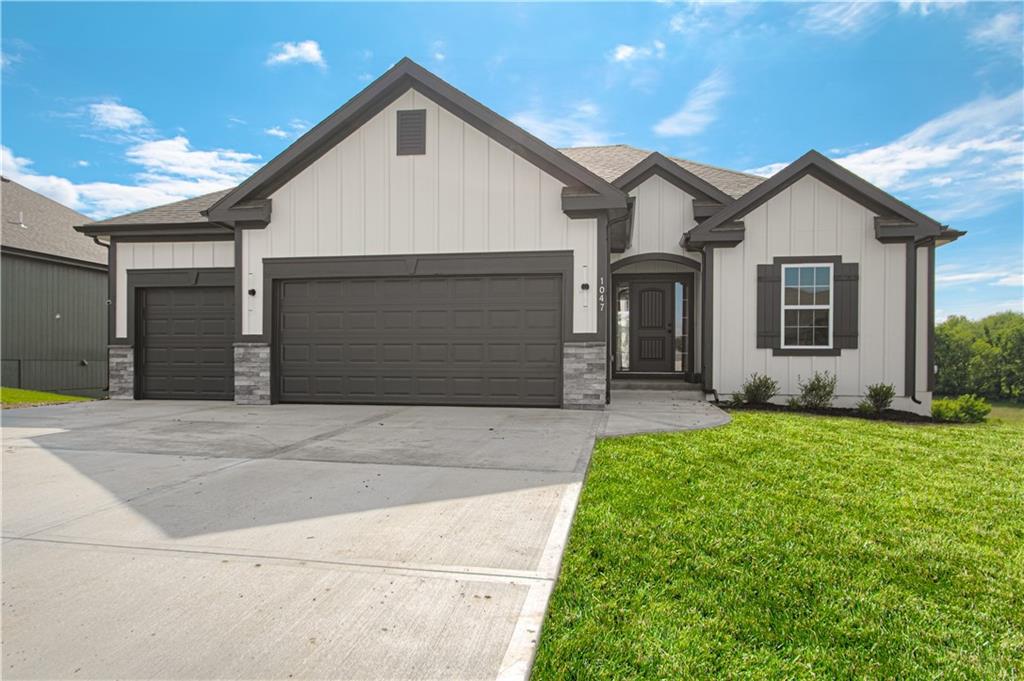 Listing Photo MLS #HMS2569926