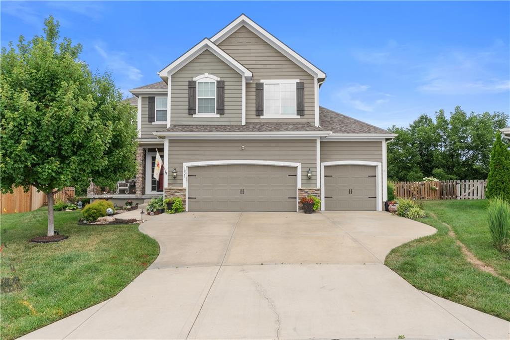 Listing Photo MLS #HMS2570171