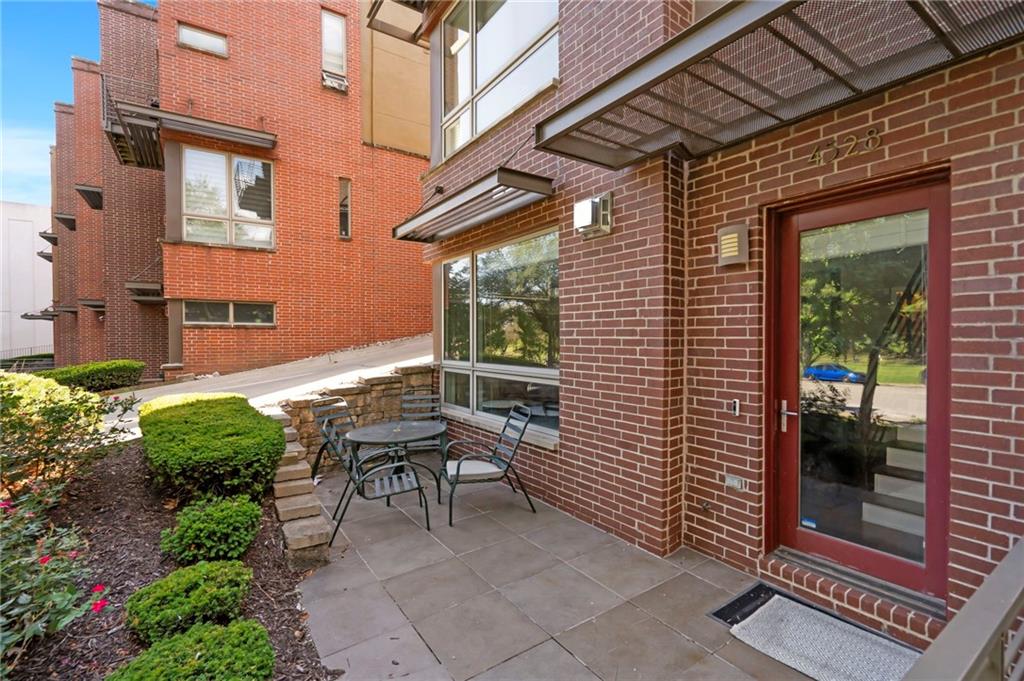 Listing Photo MLS #HMS2570351
