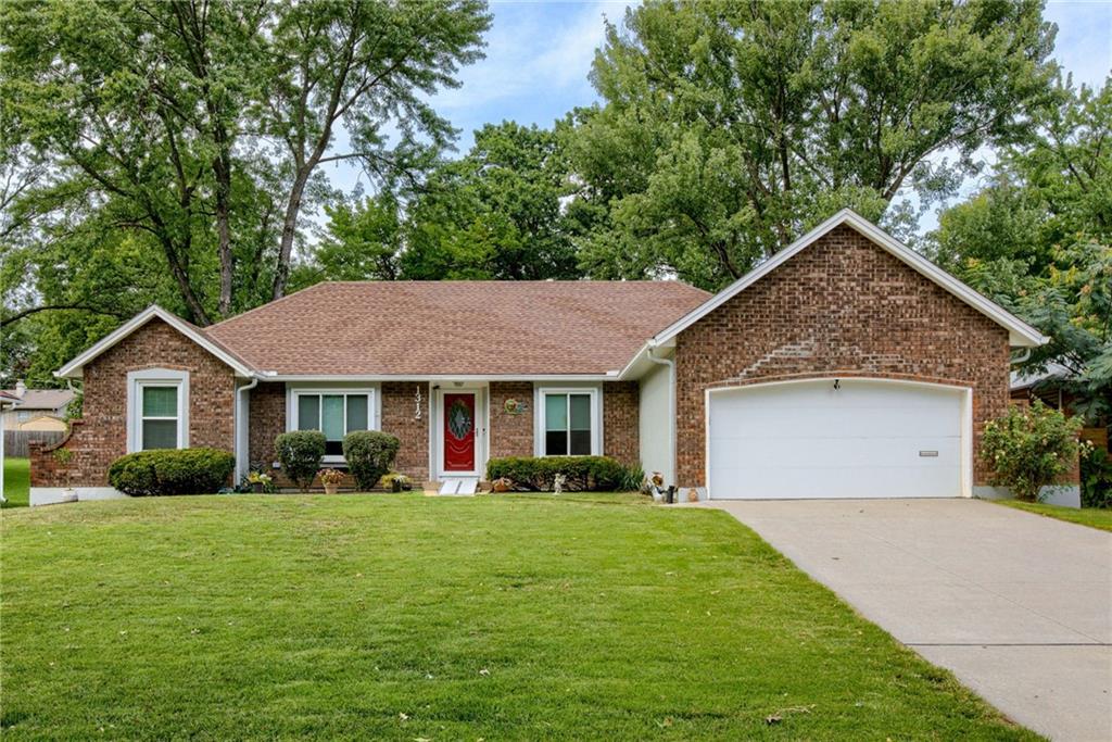 Listing Photo MLS #HMS2570412