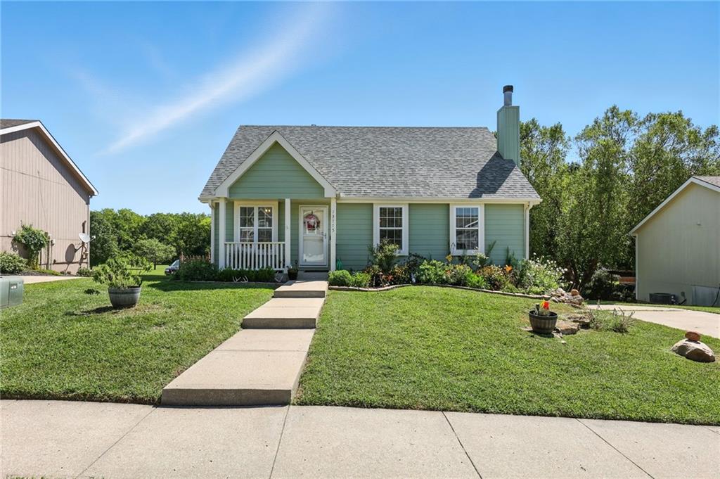 Listing Photo MLS #HMS2570522
