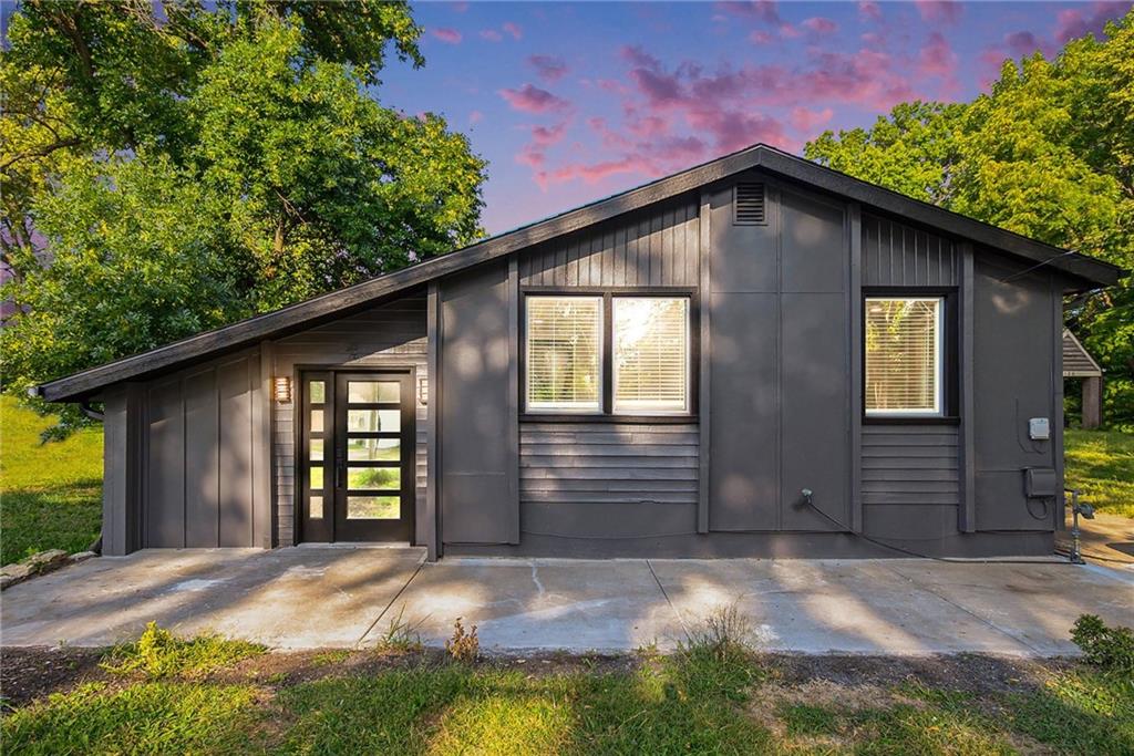 Listing Photo MLS #HMS2570566