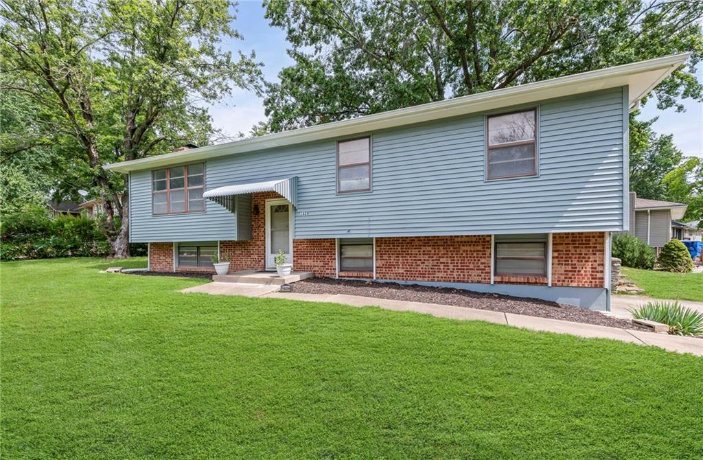 Listing Photo MLS #HMS2570640