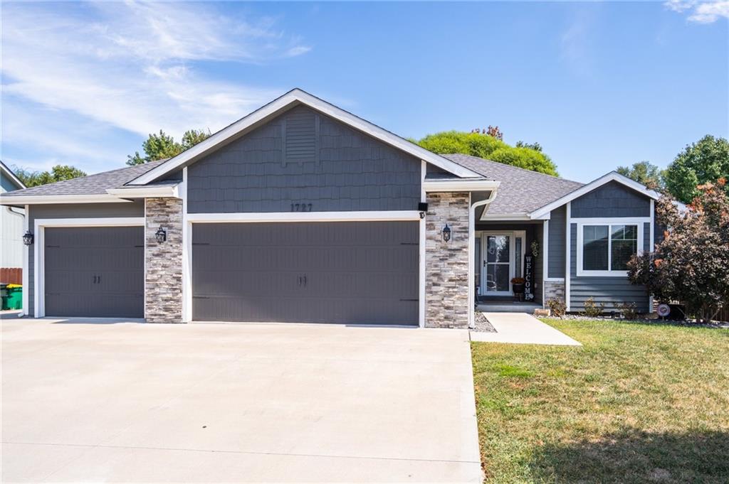 Listing Photo MLS #HMS2570698