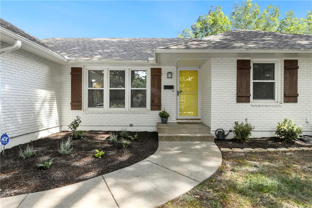 Listing Photo MLS #HMS2570766