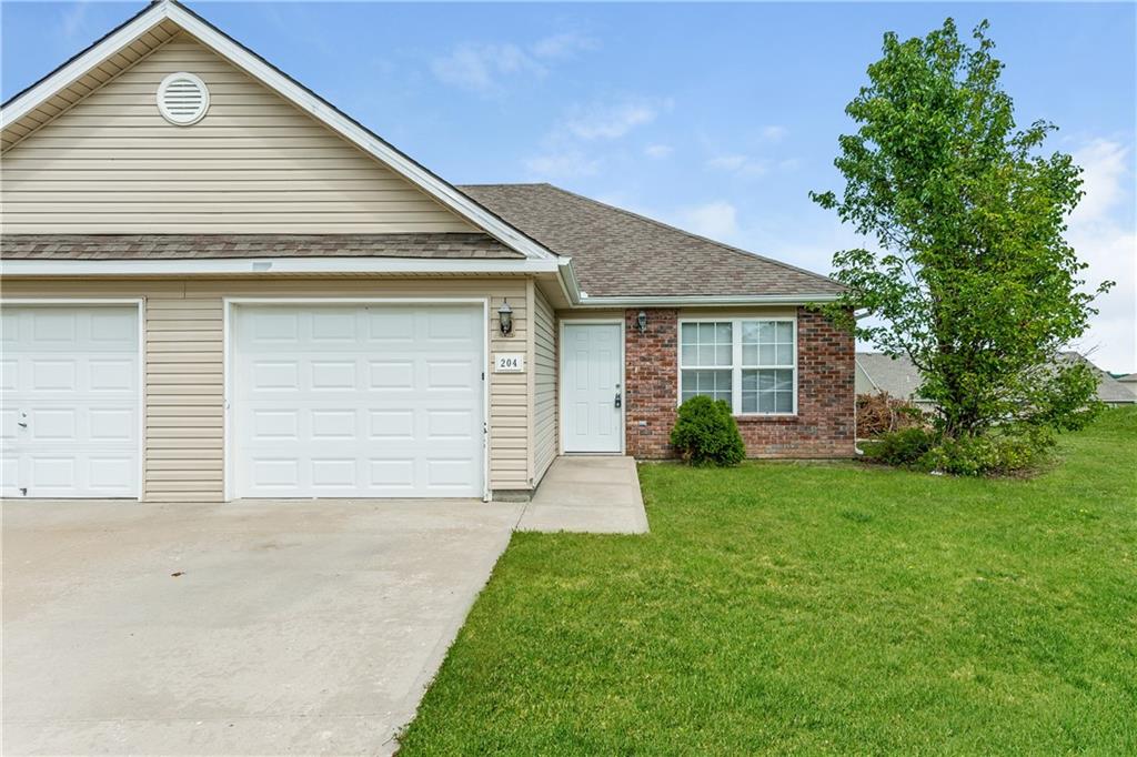 Listing Photo MLS #HMS2570808