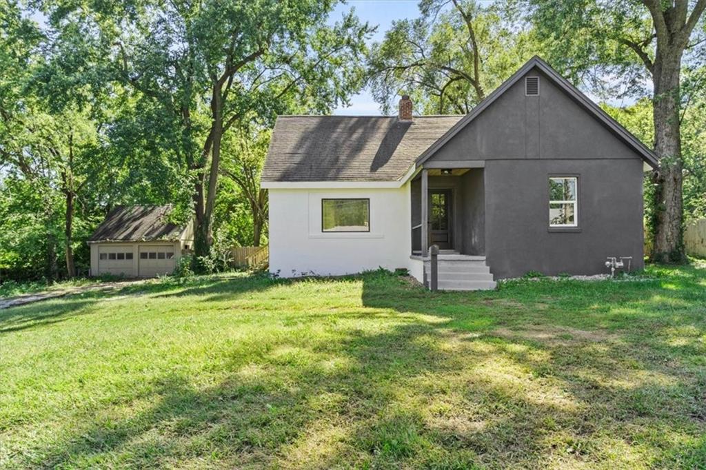 Listing Photo MLS #HMS2570829