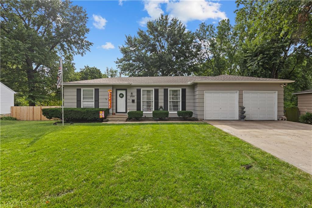 Listing Photo MLS #HMS2570881