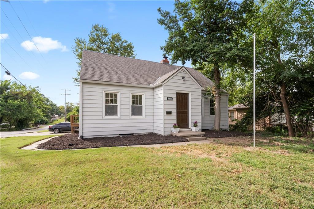 Listing Photo MLS #HMS2571035