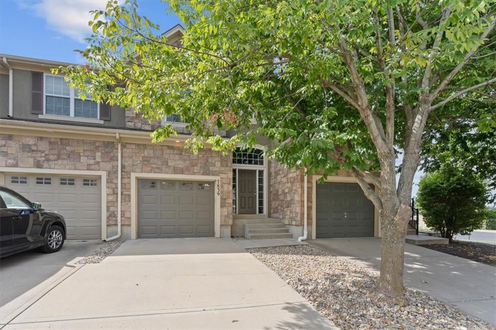 Listing Photo MLS #HMS2571513