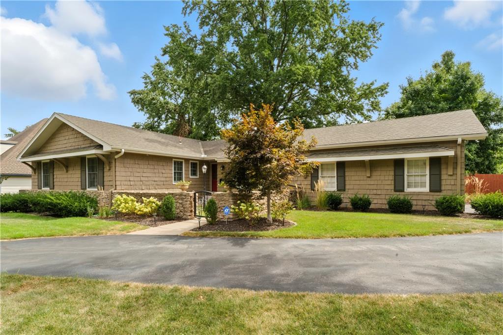 Listing Photo MLS #HMS2571634