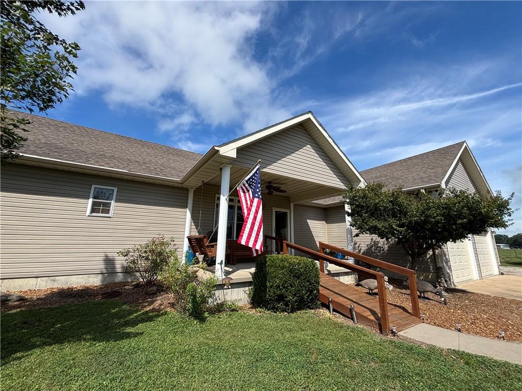 Listing Photo MLS #HMS2571865