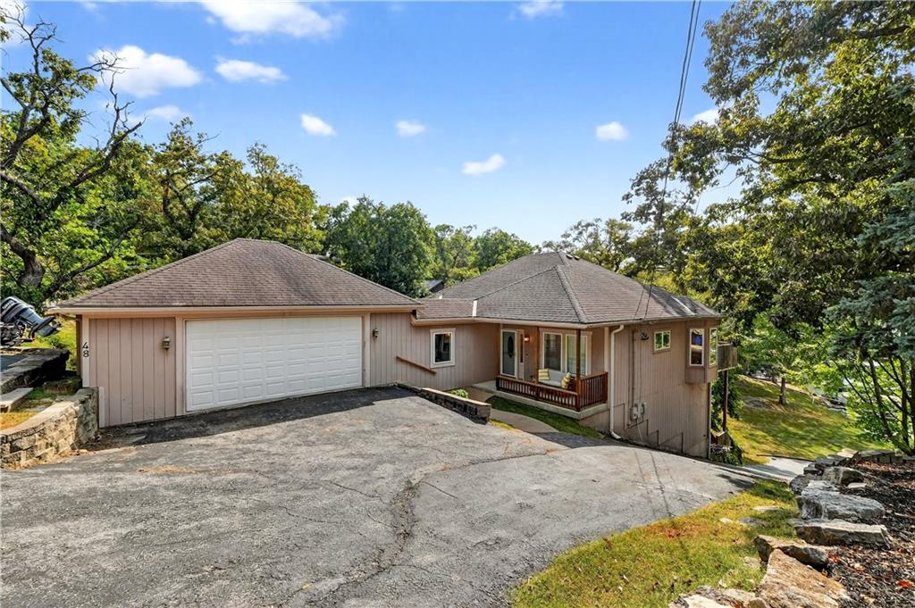 Listing Photo MLS #HMS2571929