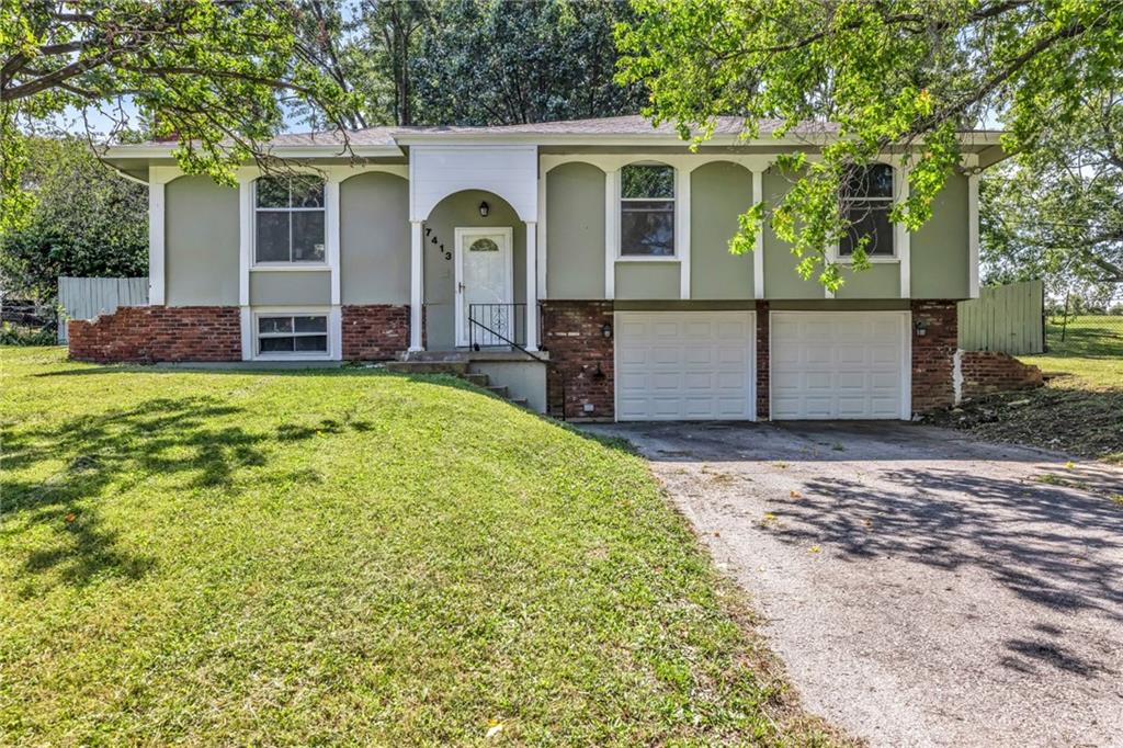 Listing Photo MLS #HMS2571938